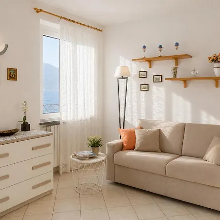 Nido Di Mariangela See-ferienwohnung Διαμέρισμα *